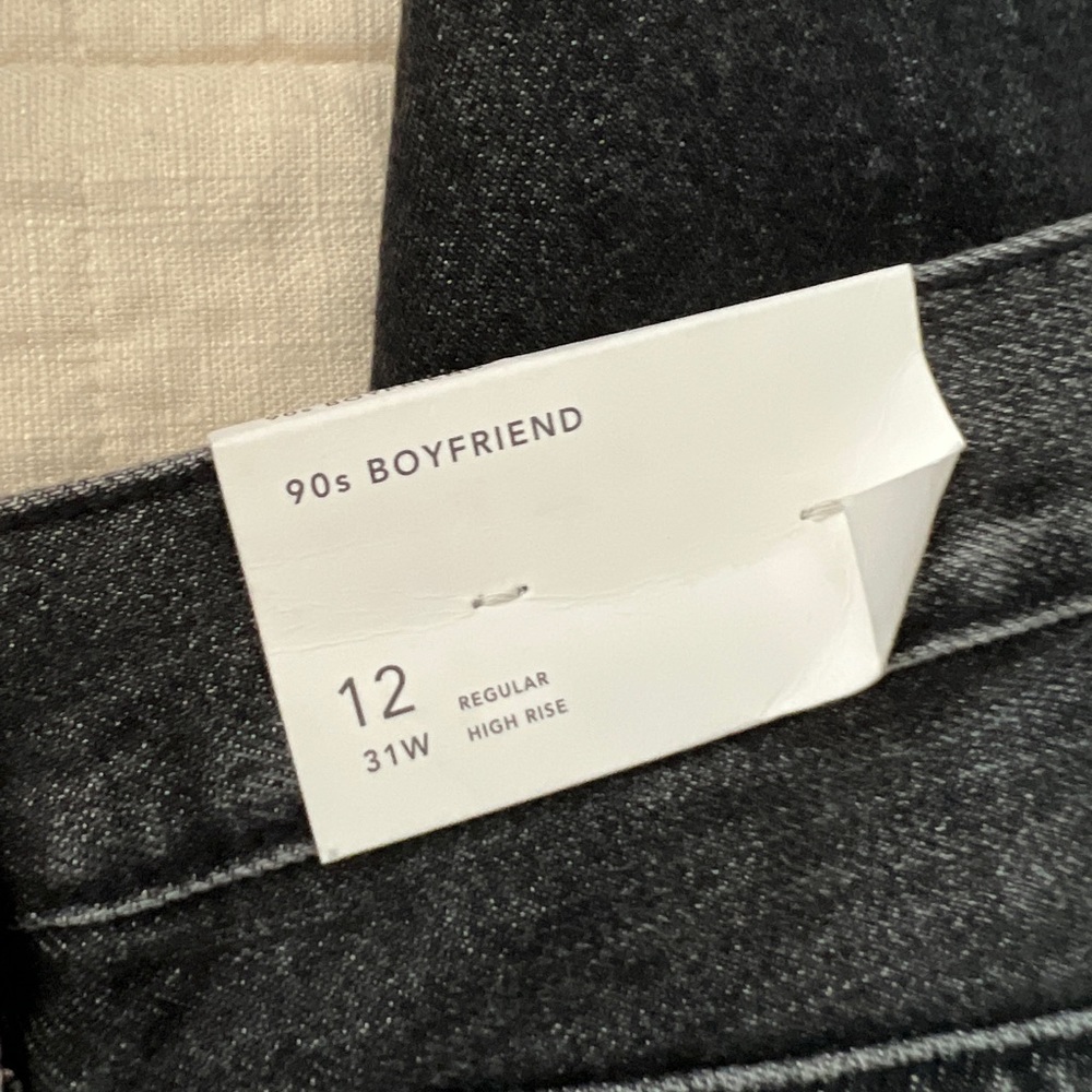 American Eagle 90s Boyfriend Jeans Distressed - Picture 6 of 7